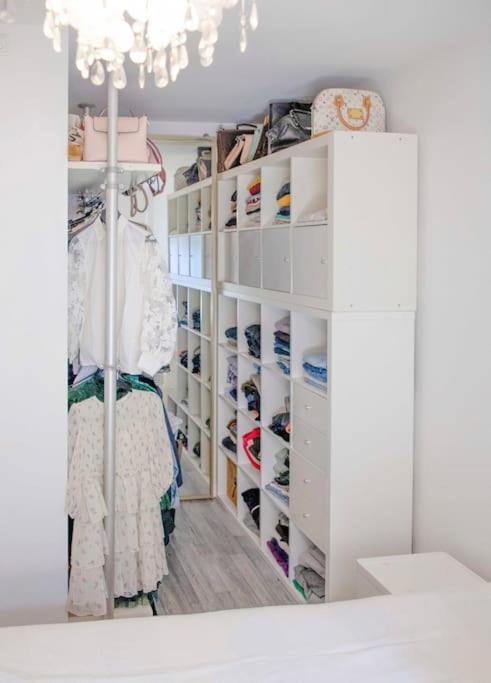 Experience Nordic Nest In Urban Apartment *